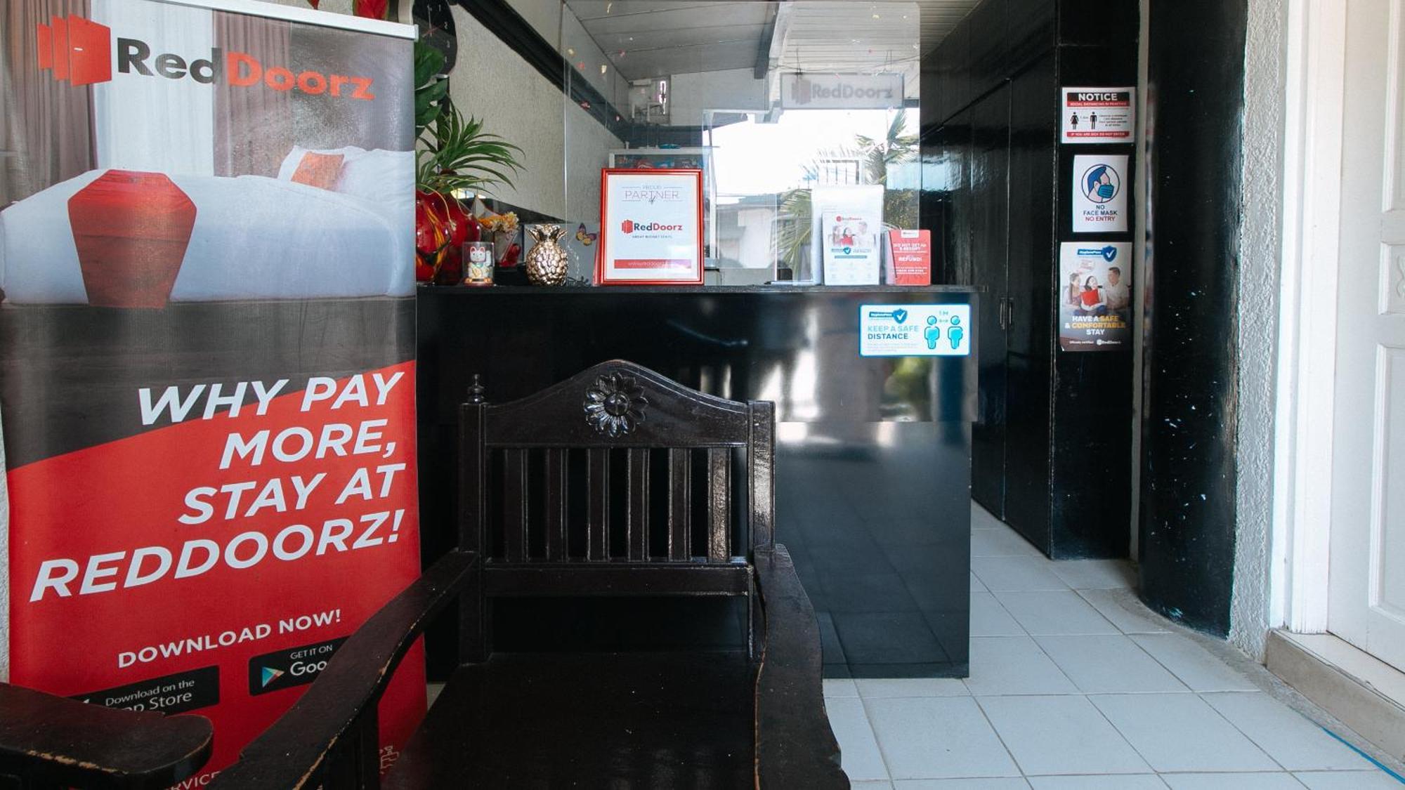 Reddoorz At Plus Villa Gloria Taguig Exterior foto